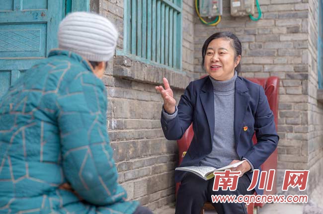 走近一点 细听民意